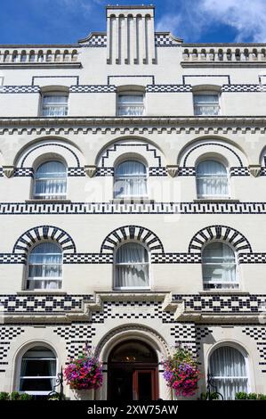 London, Großbritannien. GEM Langham Court Hotel (1901, Architekt: Arthur E. Thompson - ehemals Howard de Walden Nurses Home) 31-35 Langham Street Fitzrovia Stockfoto