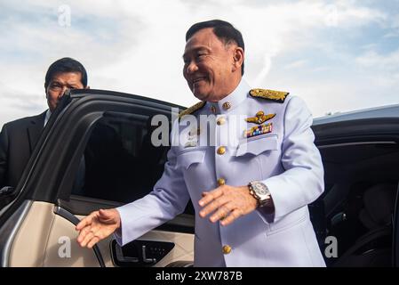 Bangkok, Thailand. August 2024. Thaksin Shinawatra wurde im Pheu Thai Party Hauptquartier vor der königlichen Verleihungszeremonie gesehen. Paetongtarn Shinawatra wurde 31. Premierministerin und zweite weibliche Premierministerin Thailands nach ihrer Tante Yingluck Shinawatra. Quelle: SOPA Images Limited/Alamy Live News Stockfoto