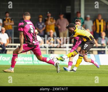 Boston, Großbritannien, 17. August 2024. Boston United Pemi Aderoju, während Boston United vs Forest Green Rovers Vanarama National League. Stockfoto