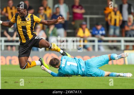 Boston, Großbritannien, 17. August 2024. Boston United Pemi Aderoju, während Boston United vs Forest Green Rovers Vanarama National League. Stockfoto