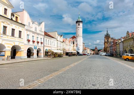 Domazlice Tschechische Republik Taus Tschechien Hauptplatz mit Turm Stockfoto