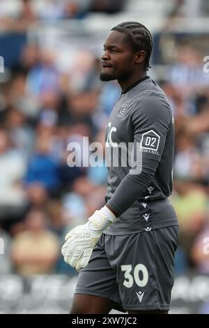 Collin Andeng NDI von Southend United während des Vanarama National League-Spiels zwischen Hartlepool United und Southend United am Samstag, den 17. August 2024, im Victoria Park, Hartlepool. (Foto: Mark Fletcher | MI News) Stockfoto