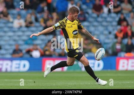 Leeds, Großbritannien. August 2024. Elland Road, Leeds, West Yorkshire, 18. August 2024. Betfred Super League - Magic Weekend Leigh Leopards gegen Salford Red Devils Marc Sneyd von Salford Red Devils Credit: Touchlinepics/Alamy Live News Stockfoto