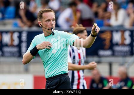 TILBURG, 18-08-2024. Stadion Koning Willem II. Eredivisie voetbal, Season Divisie, 2024-2025. Willem II - Fahren Sie weiter mit Eagles. Schiedsrichter Ingmar Oostrom Stockfoto