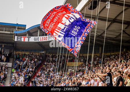 TILBURG, 18-08-2024. Stadion Koning Willem II. Eredivisie voetbal, Season Divisie, 2024-2025. Willem II - Fahren Sie weiter mit Eagles. Willem II Fans im Sradium Stockfoto