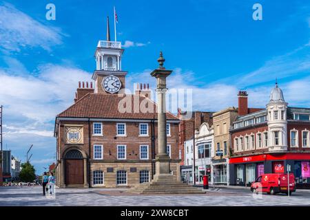 Stockton-on Tees Town Hall, 1735 im georgianischen Stil, und The Shambles Indoor Market in County Durham, England Stockfoto