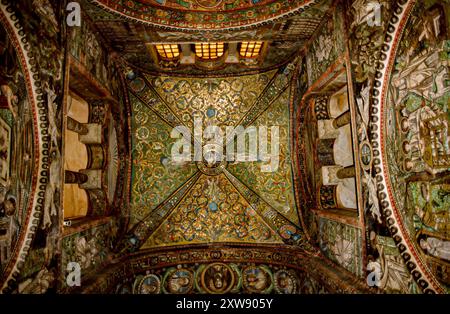 Mosaik im Mausoleum der Galla Placidia, UNESCO-Weltkulturerbe, Ravenna, Emilia-Romagna, Italien Stockfoto