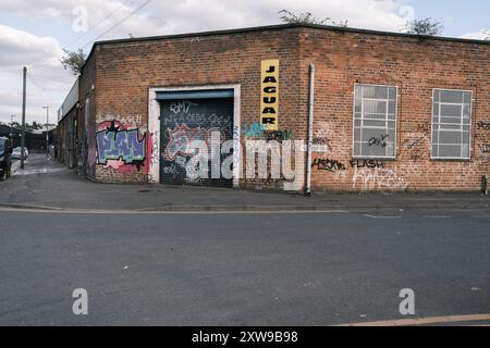 Madrid, Spanien. August 2024. Blick auf das Digbeth-Viertel in Birmingham, ein ehemaliges Industriegebiet, das in ein Kunst- und Freizeitviertel umgewandelt wurde, bekannt als Custard Factory in Birmingham 18. August 2024 Vereinigtes Königreich Credit: SIPA USA/Alamy Live News Stockfoto