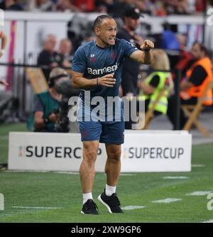 Assistenztrainer Sebastian Parrilla (Leverkusen), Leverkusen, Deutschland. August 2024. Supercup, Bayer 04 Leverkusen - VfB Stuttgart. Quelle: Jürgen Schwarz/Alamy Live News Stockfoto