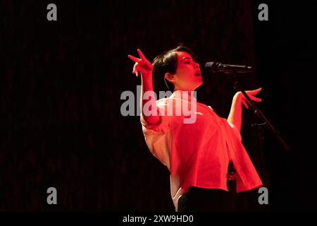 London, Großbritannien. Sonntag, 18. August 2024. Mitski spielte auf der East Stage beim All Points East Festival im Victoria Park im Osten Londons. Quelle: Katie Collins/EMPICS/Alamy Live News Stockfoto