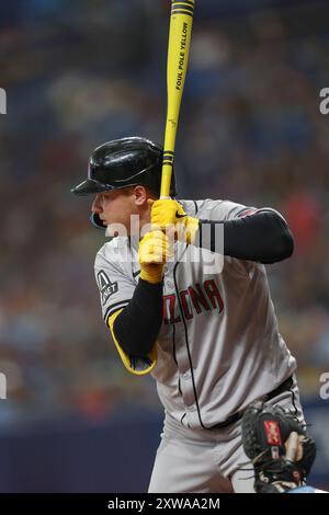 St. Petersburg, FL: Arizona Diamondbacks, der als Hitter JOC Pederson (3) bezeichnet wird, ersetzt den verletzten zweiten Basen Ketel Marte (4) während eines MLB-Spiels gegen Th Stockfoto