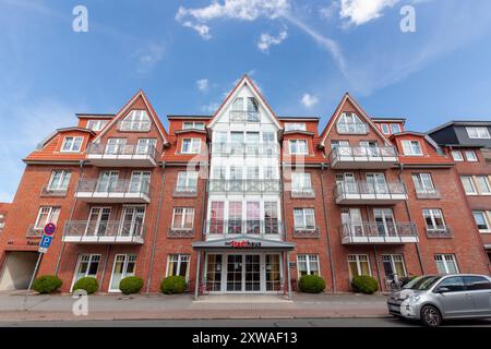 CUXHAVEN, DEUTSCHLAND - 15. AUGUST 2024: Das Stadthaus in Cuxhaven bietet Vollzeit-, Urlaubs- und Kurzzeitpflege an Stockfoto