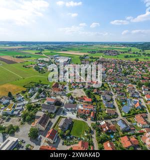 Wolfertschwenden bei Bad Grönenbach im Allgäuer Alpenvorland von oben Stockfoto