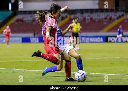 Yebin Bae (Korea) und Megane Hoeltzel (Frankreich) während des Spiels Frankreich gegen Korea am 17. August bei der FIFA U-20-Frauen-Weltmeisterschaft Costa Rica Stockfoto