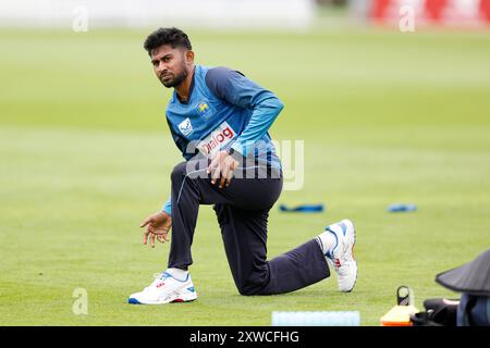 Kamindu Mendis aus Sri Lanka während einer Netzsitzung im Emirates Old Trafford, Manchester. Bilddatum: Montag, 19. August 2024. Stockfoto