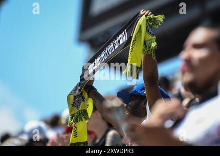 Washington, DC, USA. August 2024. Washington, DC, USA, 18. August 2024: Washington Spirit Fan während der internationalen Freundschaft zwischen Washington Spirit und Arsenal im Audi Field in Washington, DC, USA (NUR REDAKTIONELLE VERWENDUNG). (Rebekah Wynkoop/SPP) Credit: SPP Sport Press Photo. /Alamy Live News Stockfoto