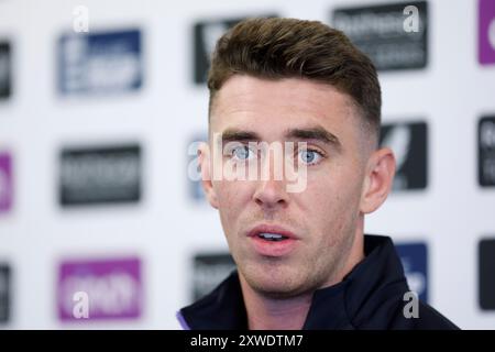 Der englische Dan Lawrence während einer Pressekonferenz im Emirates Old Trafford, Manchester. Bilddatum: Montag, 19. August 2024. Stockfoto