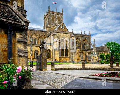 Sherborne Abbey und Digby Memorial in der Abbey nahe Sherborne Stockfoto