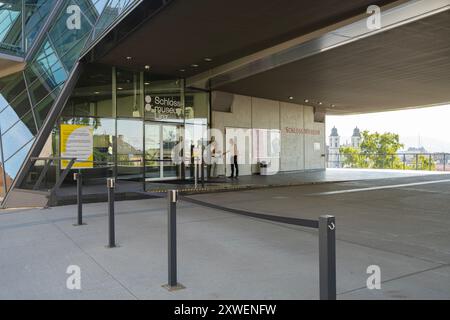 Linz, Österreich. August 2024. Außenansicht des Schlossmuseums im Stadtzentrum Stockfoto