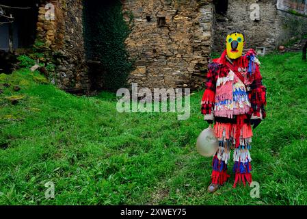 Caretos von Aveleda. Festa dos Rapazes, traditionelle Maske von Aveleda, Braganca, Portugal Stockfoto