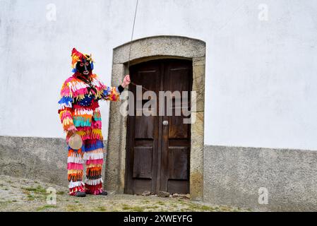 Caretos von Aveleda. Festa dos Rapazes, traditionelle Maske von Aveleda, Braganca, Portugal Stockfoto