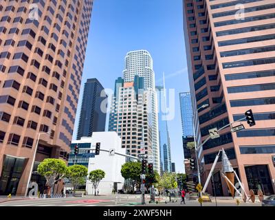 Los Angeles, Kalifornien, USA - 14.04.2024: Ein Blick auf die Skyline von Los Angeles. Stockfoto