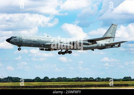 Bratislava, Slowakei - 25. Juli 2024: Israelische Luftwaffe Boeing 707 Tankflugzeug und Transportflugzeug. Militärischer Frachtflug zum Flughafen Bratislava. F Stockfoto