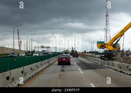 Bau und Verkehr auf einem Chicago Expressway Stockfoto
