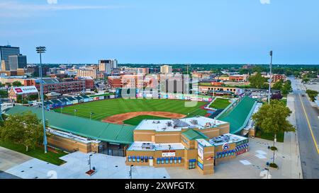 Blick aus der Vogelperspektive auf das Downtown South Bend Baseballstadion Stockfoto