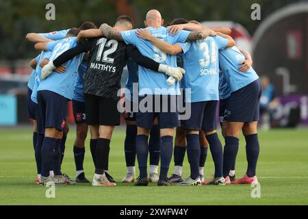 Amsterdam, Niederlande. August 2024. AMSTERDAM, NIEDERLANDE - 19. AUGUST: Während des niederländischen Keuken Kampioen Divisie-Spiels zwischen Jong Ajax und MVV am 19. August 2024 im Sportpark de Toekomst in Amsterdam, Niederlande. (Foto von Gerard Spaans/Orange Pictures) Credit: dpa/Alamy Live News Stockfoto