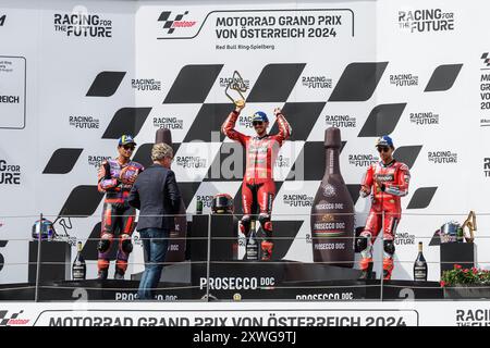 Das Podium des MotoGP Motorrad Grand Prix von Österreich 2024 mit Jorge MARTIN (SPA) - Prima Pramac Racing (links), Francesco BAGNAIA (ITA) - Ducati Le Stockfoto