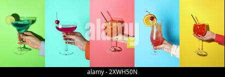 Verschiedene Cocktails in den Händen der Menschen auf verschiedenfarbigen Hintergründen, Collage Stockfoto