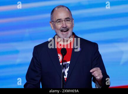 Chicago, Usa. August 2024. Shawn Fain, Präsident der United Automobile Workers, spricht am Montag, den 19. August 2024 auf der Democratic National Convention 2024 im United Center in Chicago, Illinois. Die Konferenz findet von Montag, 19. August, bis Donnerstag, 22. August statt. Foto: Tannen Maury/UPI Credit: UPI/Alamy Live News Stockfoto