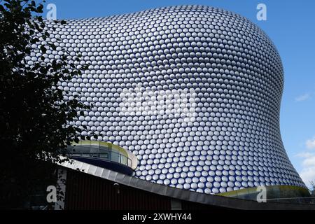Madrid, Spanien. August 2024. Blick auf den Bull Ring, ein Einkaufszentrum im Zentrum von Birmingham, entworfen von Benoy 2003 in Birmingham 19. August 2024 Großbritannien. (Foto: Oscar Gonzalez/SIPA USA) Credit: SIPA USA/Alamy Live News Stockfoto