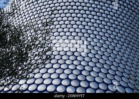 Madrid, Spanien. August 2024. Blick auf den Bull Ring, ein Einkaufszentrum im Zentrum von Birmingham, entworfen von Benoy 2003 in Birmingham 19. August 2024 Großbritannien. (Foto: Oscar Gonzalez/SIPA USA) Credit: SIPA USA/Alamy Live News Stockfoto