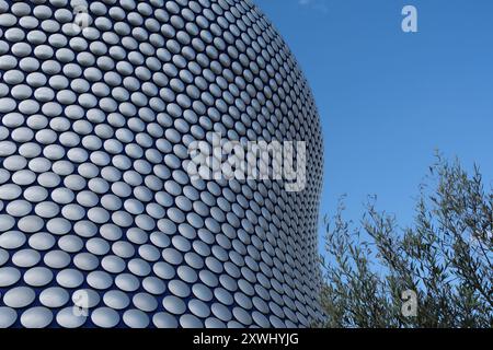 Madrid, Spanien. August 2024. Blick auf den Bull Ring, ein Einkaufszentrum im Zentrum von Birmingham, entworfen von Benoy 2003 in Birmingham 19. August 2024 Großbritannien. (Foto: Oscar Gonzalez/SIPA USA) Credit: SIPA USA/Alamy Live News Stockfoto