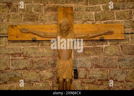 Skulptur in der Kirche Sant Pere de Montgrony (Ripollès, Girona, Katalonien, Spanien, Pyrenäen) ESP Escultura al Interior de St Pere de Montgrony Stockfoto