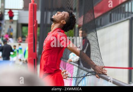 München, Deutschland. August 2024. Kingsley Coman, FCB 11 im Einsatz beim Freundschaftsspiel FC BAYERN München - GRASHÜPFER Zuerich am 20. August 2024 in München Saison 2024/2025, FCB, Fotograf: ddp Images/STAR-Images Credit: ddp Media GmbH/Alamy Live News Stockfoto