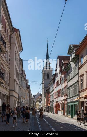 Marktstraße mit Allerheiligenkirche im Hintergrund, Erfurter Altstadt im Sommer 2024, Erfurt, Thüringen, Deutschland, Europa Stockfoto