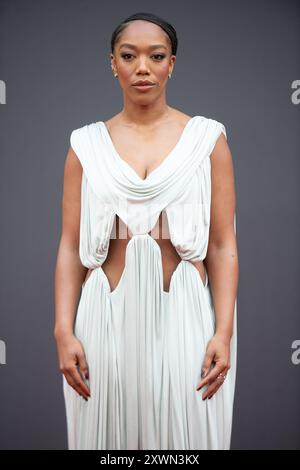 London, Großbritannien. August 2024. Im Bild: Naomi Ackie besucht die europäische Premiere von „Blink zweimal“ am Odeon Luxe Leicester Square. Quelle: Justin Ng/Alamy Live News Stockfoto