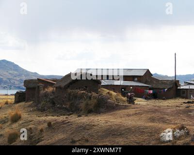 Ein Hotel in der Nähe des Langui-Sees in Layo, Peru Stockfoto