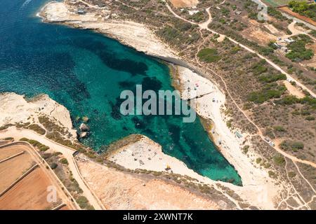 Aus der Vogelperspektive auf Kalanka Bay, Delimara Point, Marsaxlokk, Malta Stockfoto