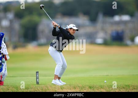 August 2024; Old Course in St Andrews, St Andrews, Fife, Schottland; AIG Womens Open Golf, Übungstag 2; Ela Anacona aus Argentinien schlägt auf dem sechzehnten Loch ab Stockfoto