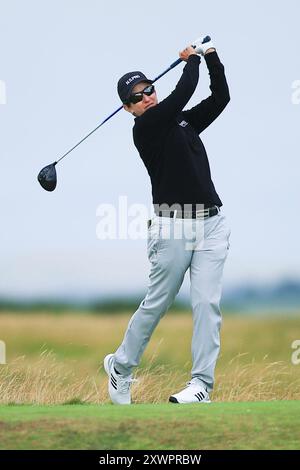 August 2024; Old Course in St Andrews, St Andrews, Fife, Schottland; AIG Womens Open Golf, Übungstag 2; Karrie Webb of Australia schlägt auf dem fünfzehnten Loch ab Stockfoto