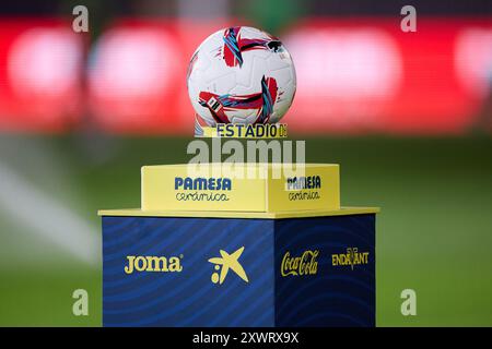 Villarreal, Castellon, Spanien. August 2024. Der Ball während des Spiels der La Liga zwischen Villarreal CF und Club Atletico de Madrid im Estadio de la Ceramica am 19. August 2024 in Villarreal, Spanien (Credit Image: © David Ramirez/DAX via ZUMA Press Wire) WIRD NUR FÜR REDAKTIONELLE ZWECKE VERWENDET! Nicht für kommerzielle ZWECKE! Stockfoto
