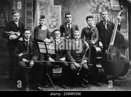 Kleine Musikgruppe, ca. 1900. Stockfoto