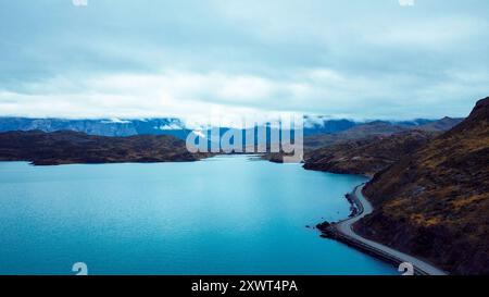 Aus der Vogelperspektive auf das Panorama des Nationalparks Torres Del Paine in Patagonien, Chile Stockfoto