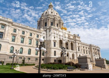 Außenansicht des Minnesota State Capitol Building, erbaut zwischen 1896 und 1905 in St. Paul, Minnesota, USA. Stockfoto