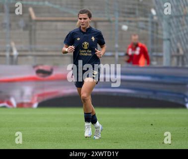 Unterhaching, Deutschland. August 2024. Sofia Cantore (Juventus Turin, Nr. 9). FC Bayern München Frauen vs. Juventus Turin, Fussball, Frauen, Testspiel, Saison 2024/2025, 20.08.2024. (DFL-DFB-VORSCHRIFTEN VERBIETEN JEDE VERWENDUNG VON FOTOGRAFIEN ALS BILDSEQUENZEN UND/ODER QUASI-VIDEO). Foto: Eibner Pressefoto/Heike feiner Credit: dpa/Alamy Live News Stockfoto