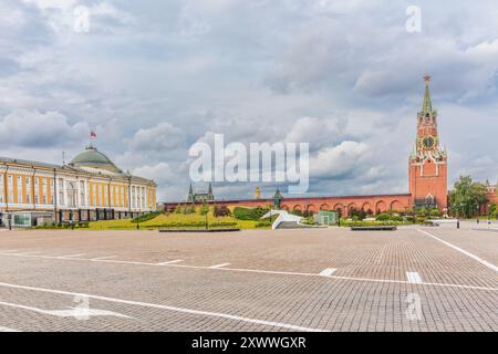 Spasskaya Tower im Kreml, Moskau, Russland. Moskauer kreml im sonnigen Frühlingstag. Spasskaya Tower Stockfoto